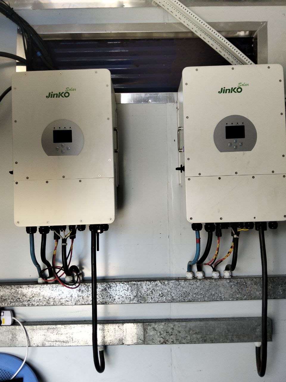 Three Phase Solar Inverters
